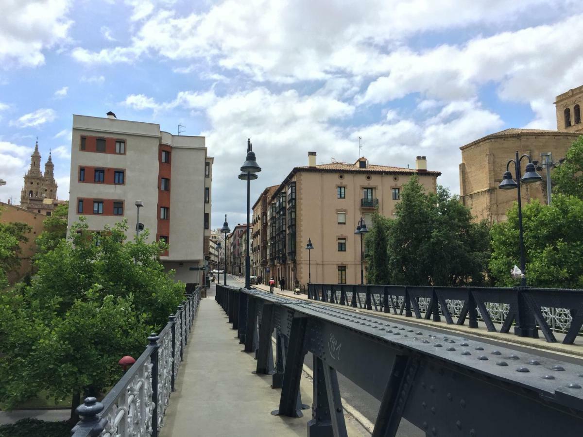 Centro Histórico - Muralla Revellín Logroño Exterior foto